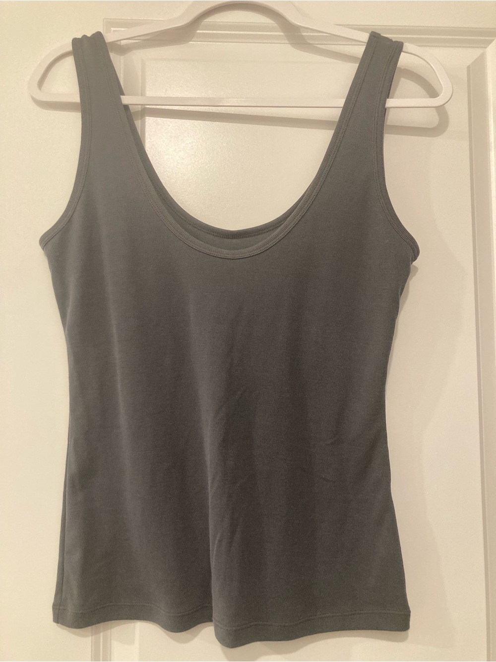 Abercrombie & Fitch Classic Scoop Neck Tank Top - Gray/Dark Green